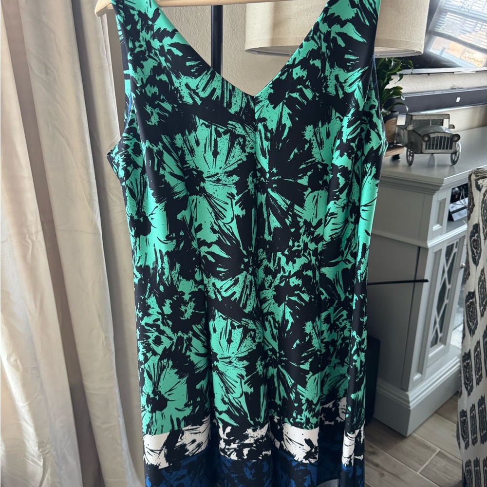 Taylor 18W Green Black Floral Fit & Flare Dress